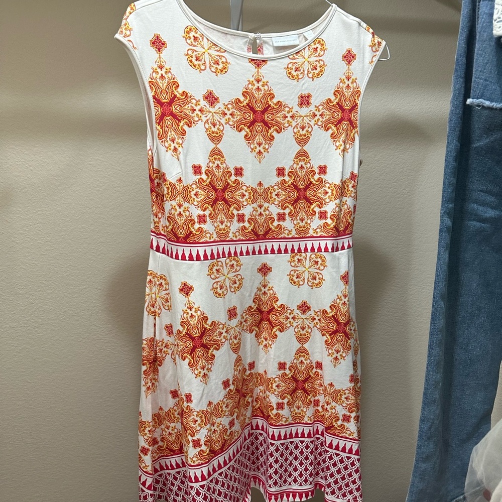 New York & company sleeveless dress - with pockets!